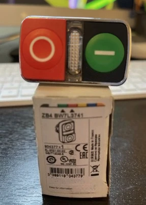 

Brand new ZB4BW7L3741 1pcs push button, hot-selling Fast delivery