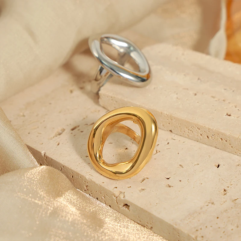 Nivora High Quality Stainless Steel Hollow Oval Rings For Women PVD Gold Plated Finger Rings Women Anillos Jewelry