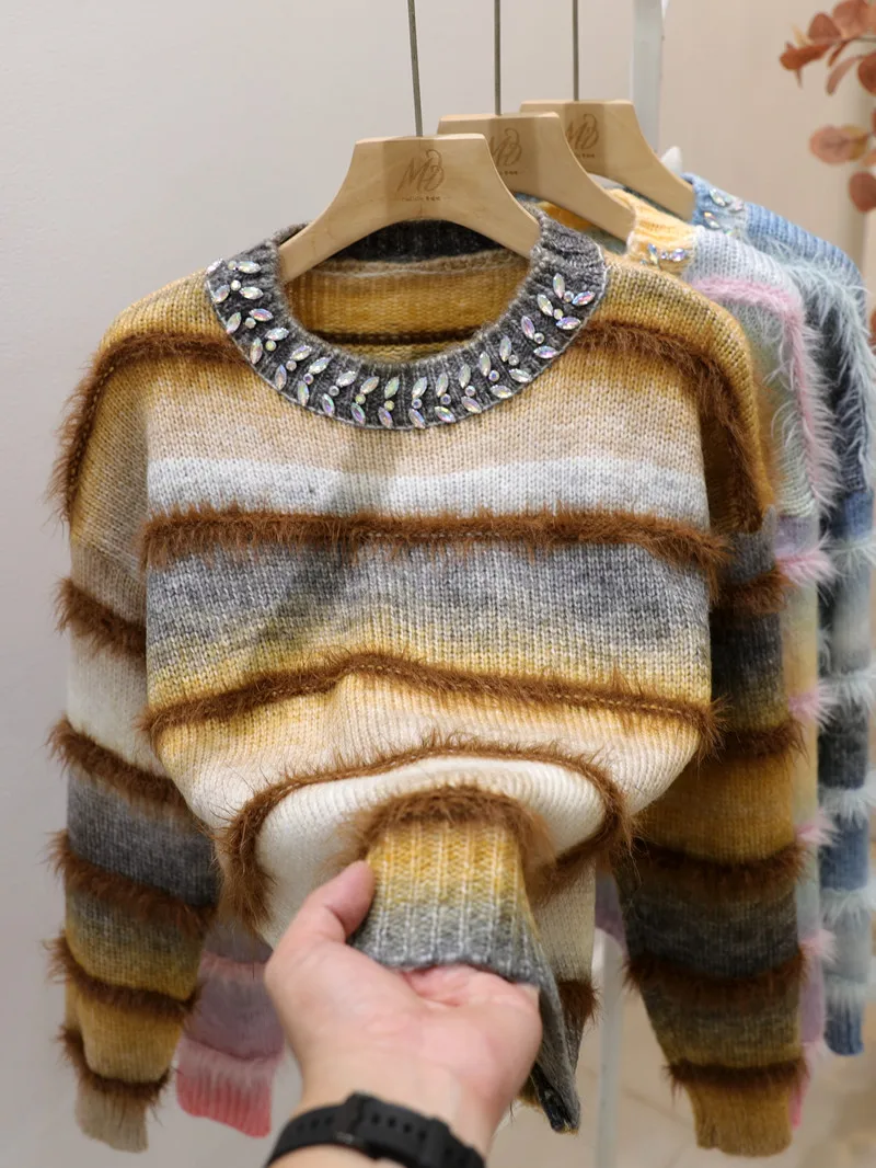 

Sweet Spicy Girl Gradient Color Block Striped Short Sweater for Women, Spring Autumn 2025 New Unique Beautiful Age-Reducing Top