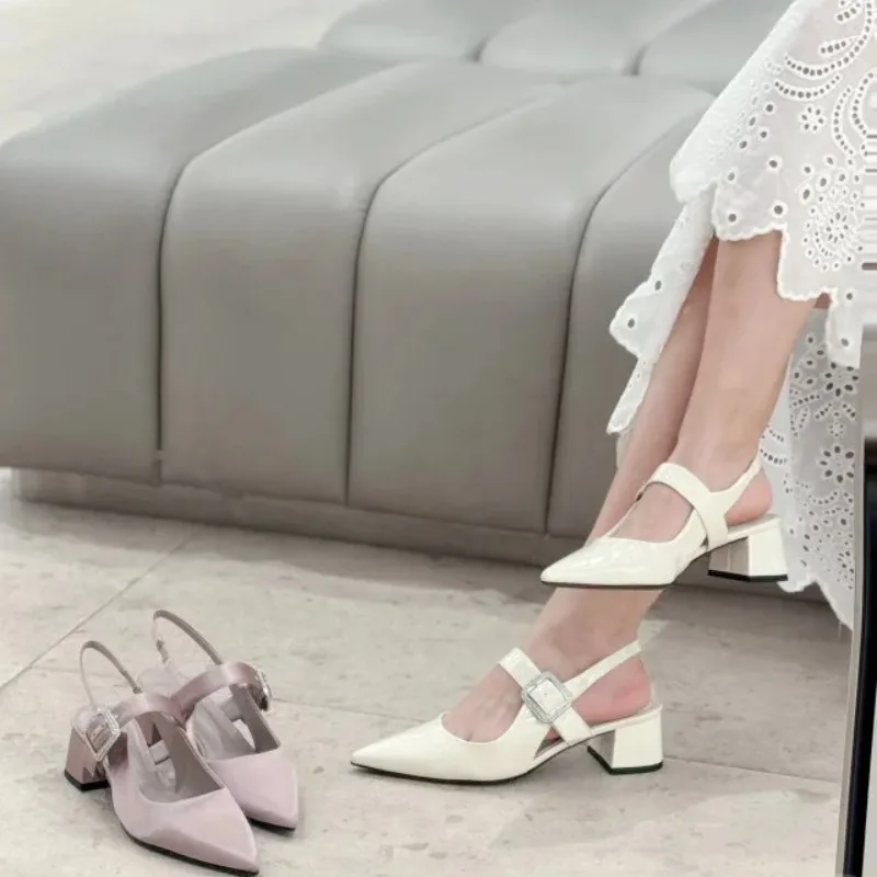 

Fashion Women's Sandals Comfortable Pointed Silver Slippers for Woman's Bright Diamond Square Buckle Rear Strap Bag Head Sandals