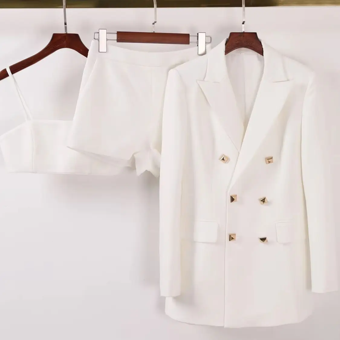 

Spring And Autumn New High Quality Temperament Commuting Fashion Professional Women's Long Sleeve Suit Strap Shorts 3-Piece Set