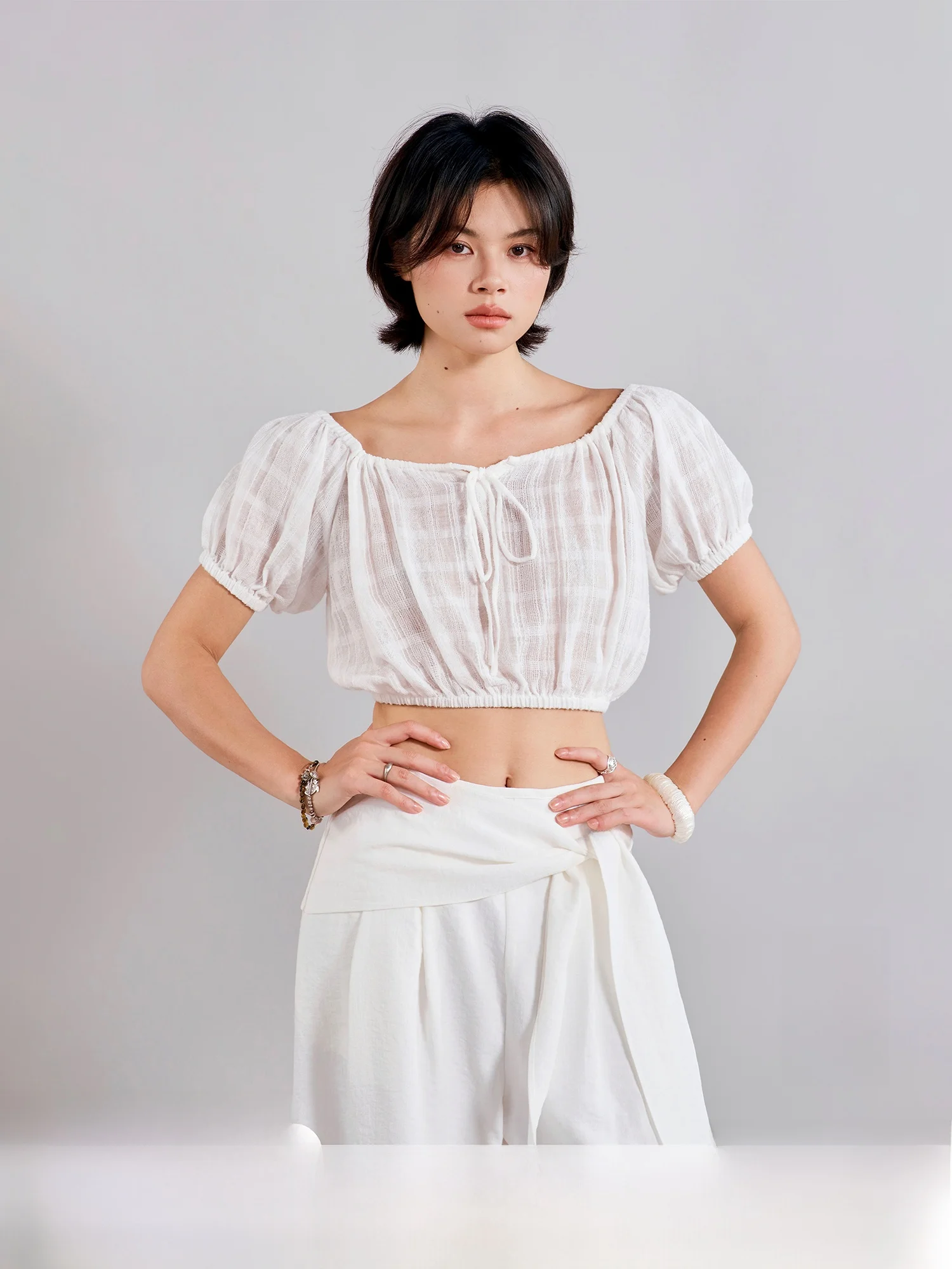 

ort Length Long Pile Cotton Embroidered oulder Bore Waist irt Lightweight Breathable Loose Feeling Holiday T-irt