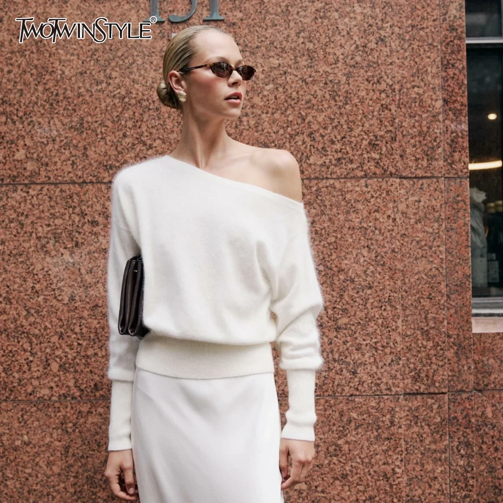 

TWOTWINSTYLE Sexy Fashionable Pullover for Women Diagonal Collar Long Sleeve Tunic Slimming Temperament Solid Sweater Female New