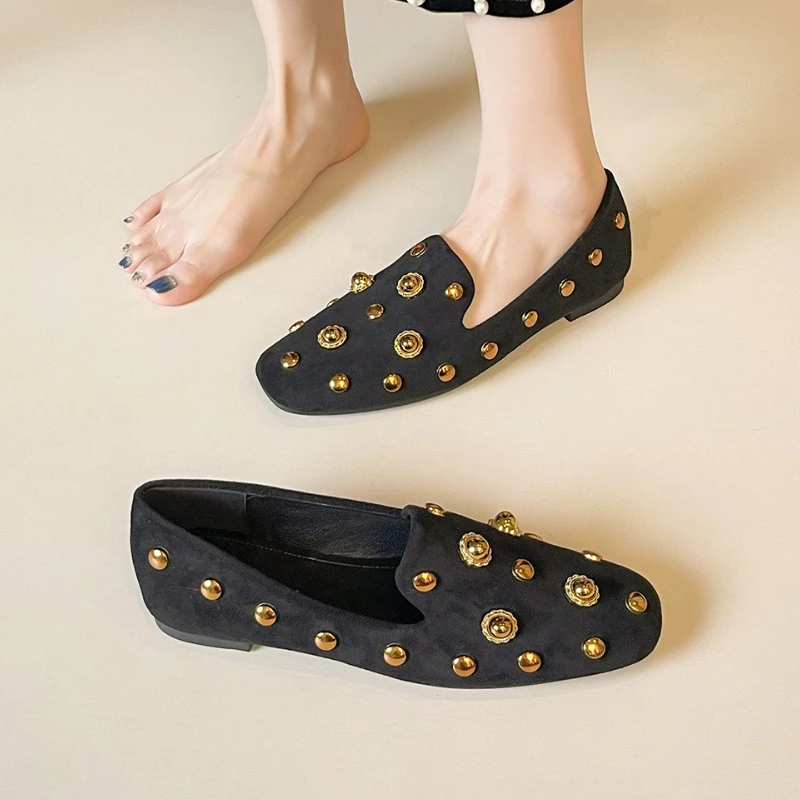 الجلد المدبوغ برشام مصمم المتسكعون النساء الراحة لينة وحيد حذاء كاجوال الإناث النمط البريطاني موضة العلامة التجارية مكتب حذاء مسطح النساء