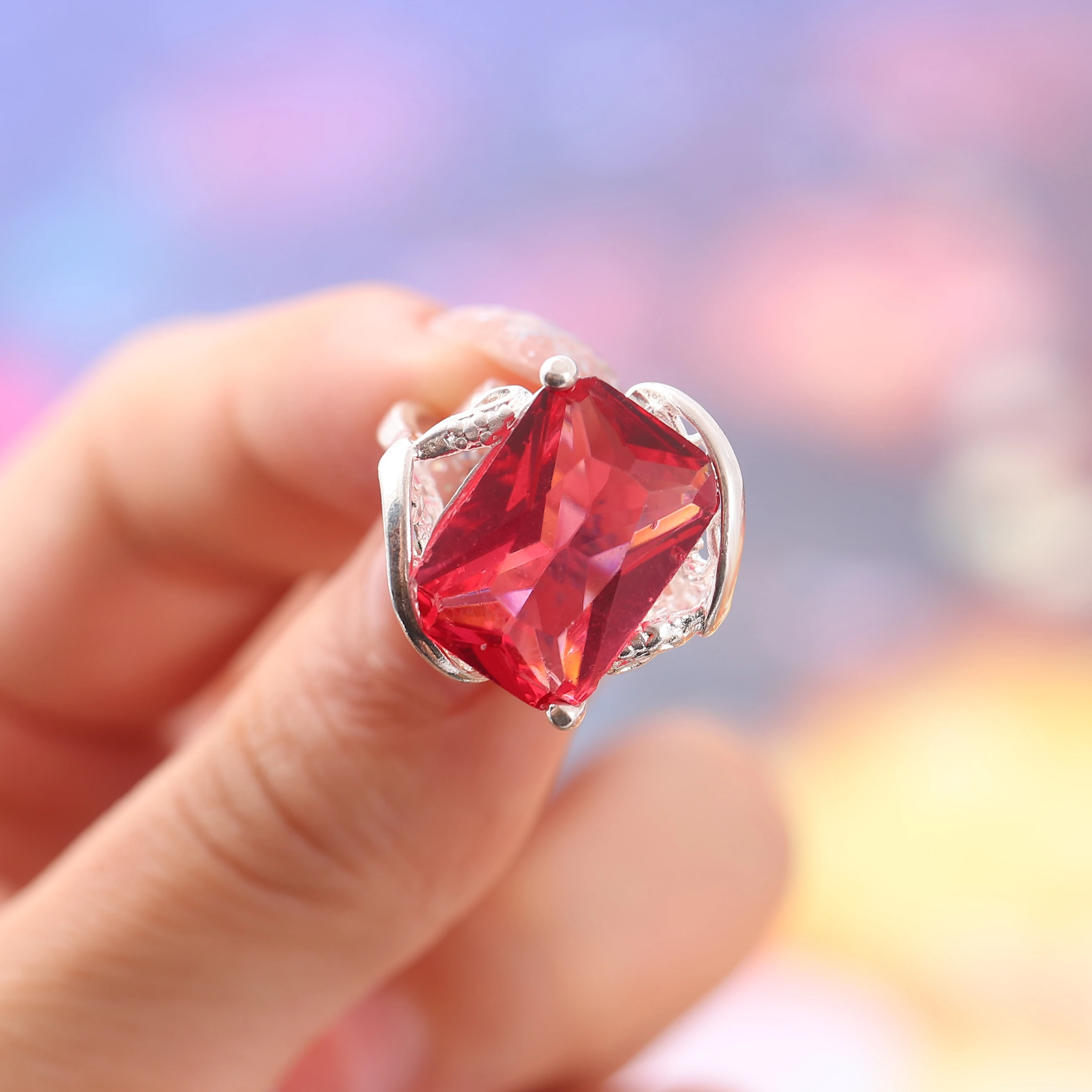 

Hainon Large Rose Red Zircon Ring Silver Plated Romantic Wedding Bride Wedding Ceremony Party Fashion Jewelry