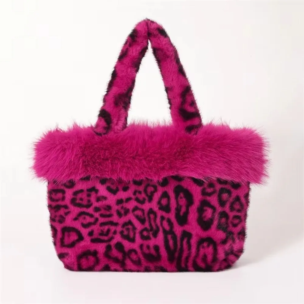 Elegante Leopardenmuster-Pelztasche, weiche, warme Schultertasche, geräumige, pelzige Handtasche für Damen. – Detail 11