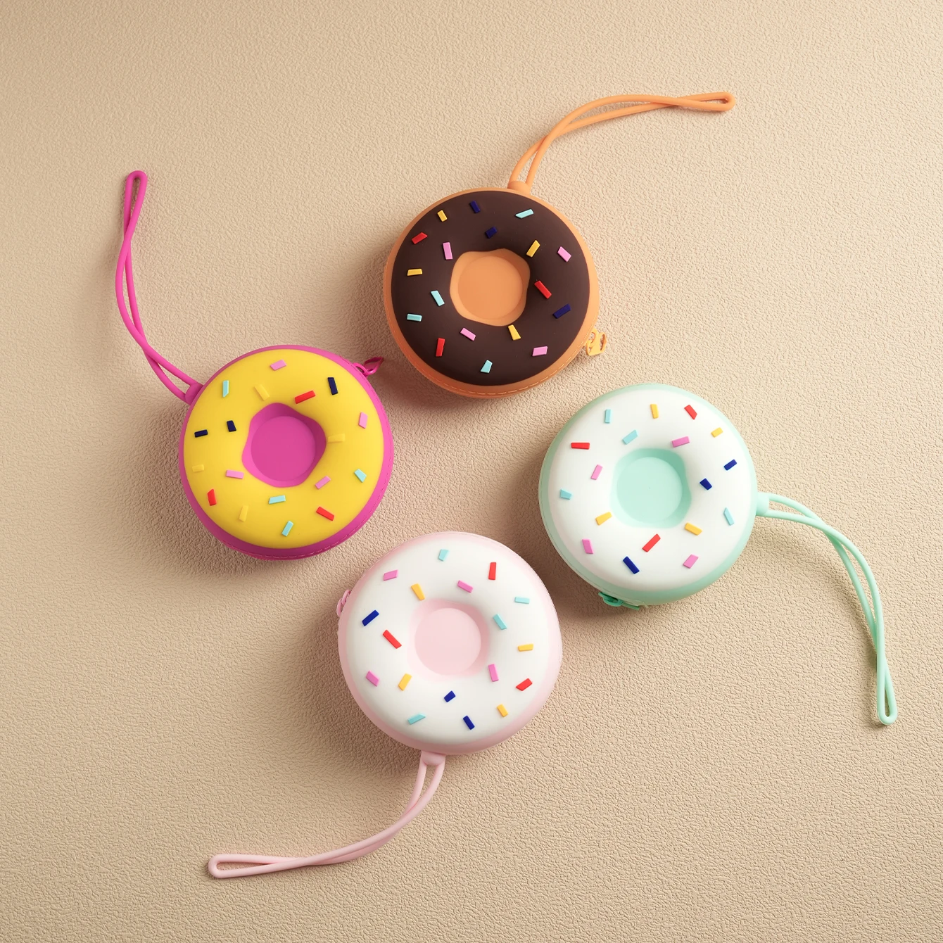 1PCS Silicone Baby Pacifier Holder Colorful Donut Pacifier Box Baby Items Portable Nipple Storage Box Zipper Pacifier Box