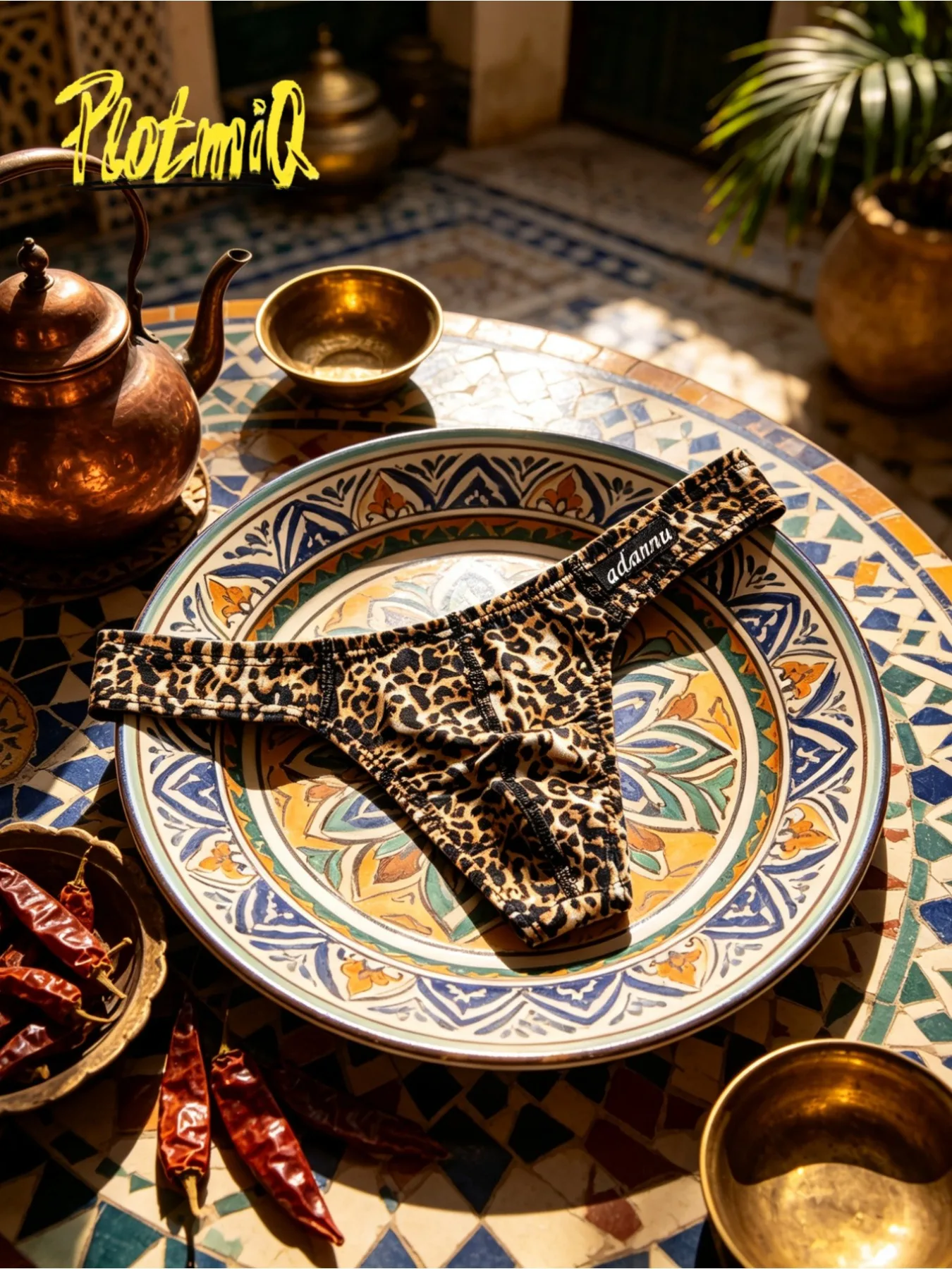 2PCS  Low Rise Sexy Men Leopard Thongs Black White Animal Thin Waistband 3D Support Pouch Breathable Trendy Mens Thongs