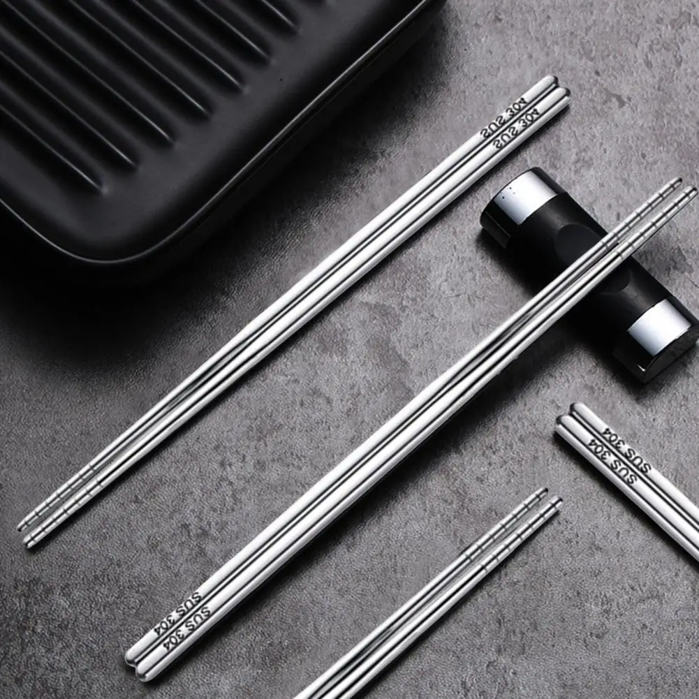 Modern Design Utensils Stainless Steel Chopsticks Set with Engraved Non-slip Tips Reusable Metal Utensils for Home Kitchen