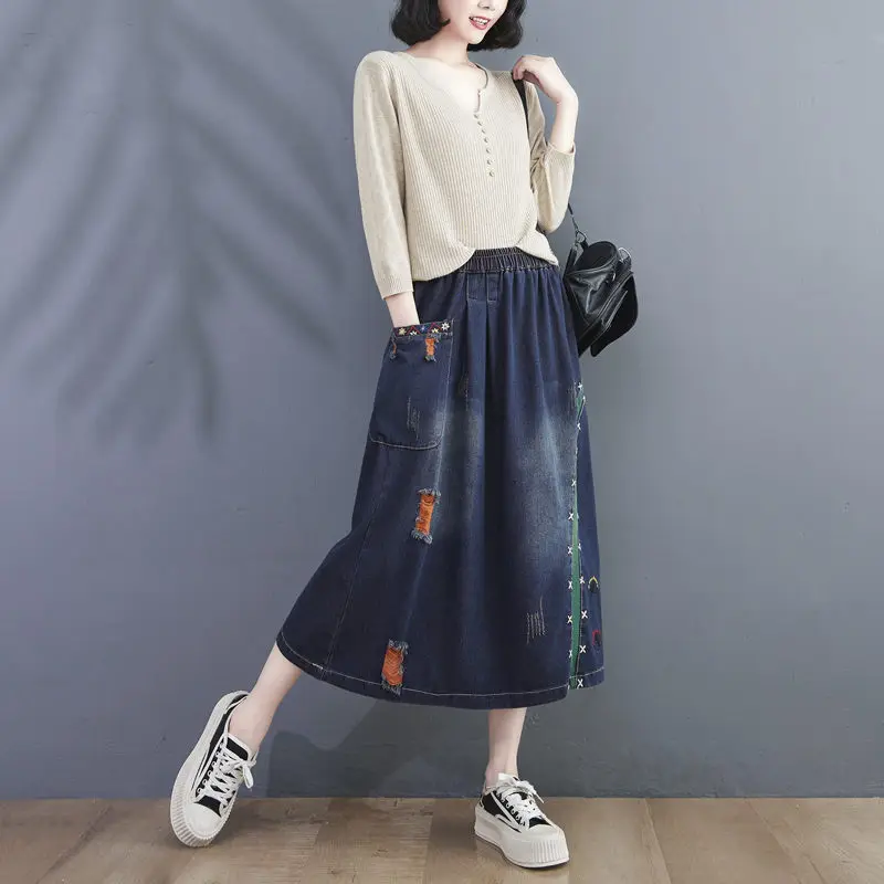 2025 Large Size Embroidered Denim Skirt Elastic Waist Retro Literary Hole Fashion All-Match A-Line Skirt Midi Saias Jeans T438