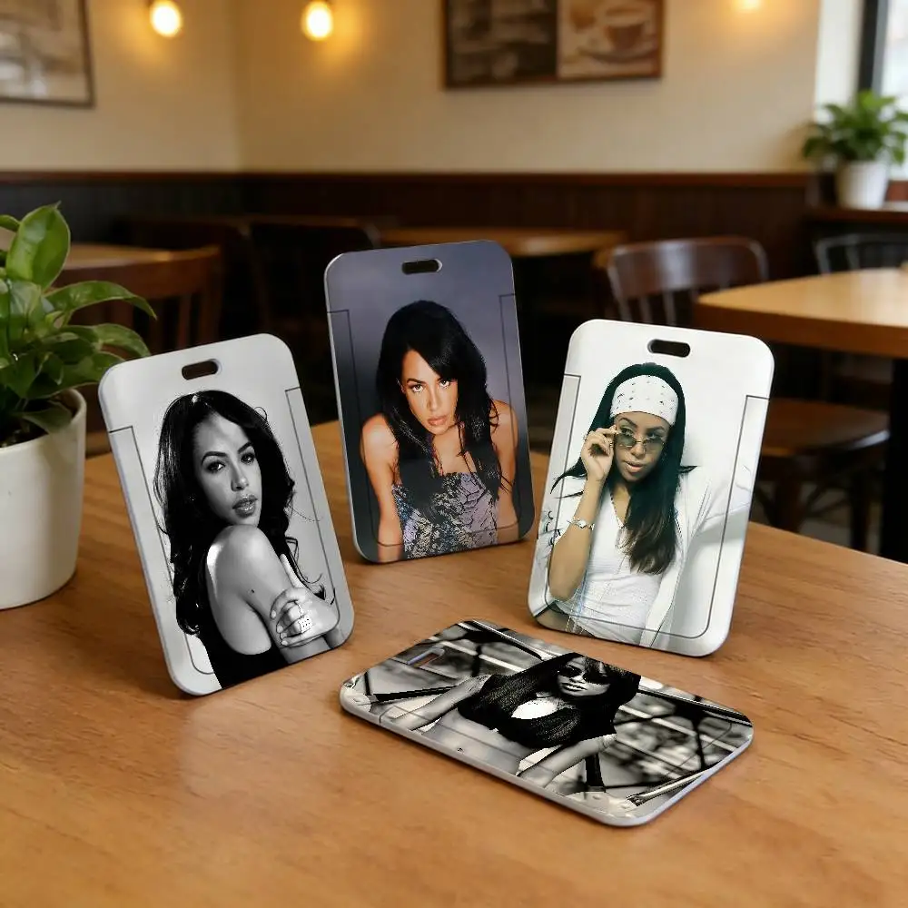 Singer A-Aaliyah Kartenhalter mit Schlüsselbändern eignen sich für Arbeitsausweise, Buskarten, Studentenausweise, ideal als Geschenke für Freunde.