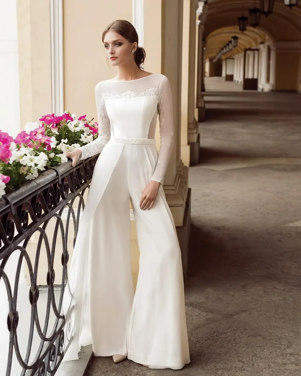 Designer Bohemian Jumpsuit Lace Wedding Dresses Bateau Neck Long Sleeves Beach Bridal Gown Floor Length Chiffon vestido de novia
