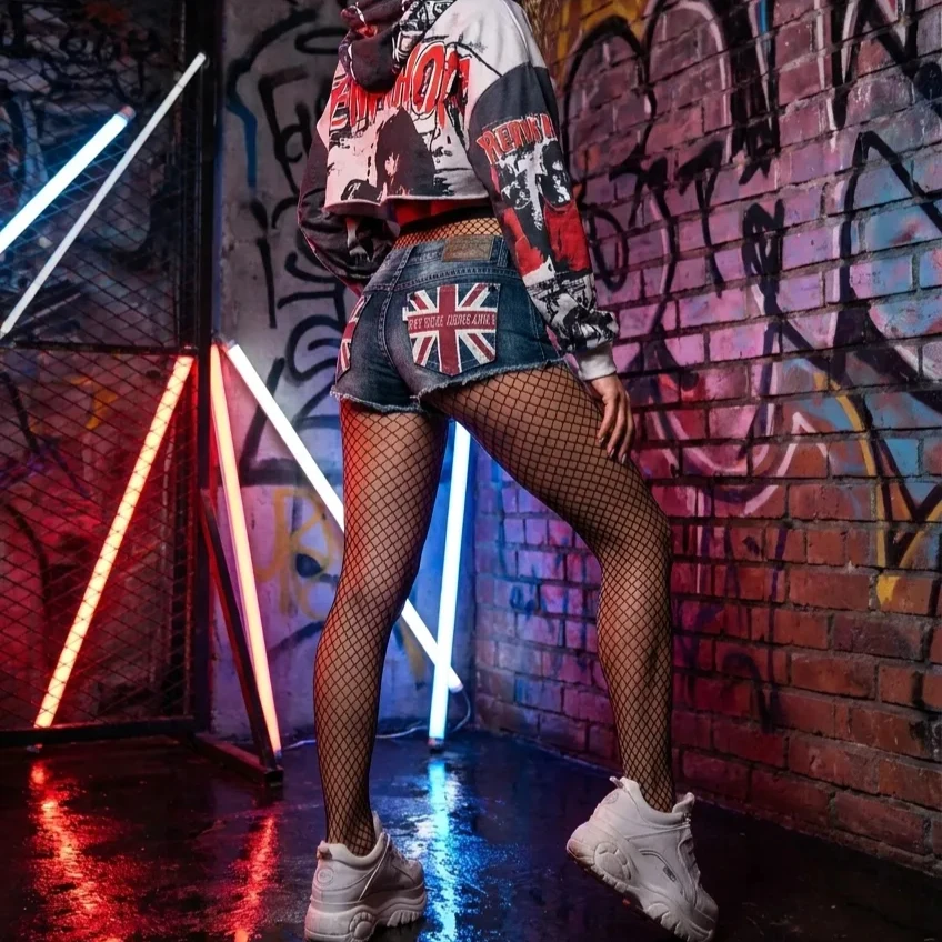 Hip Hop Pocket Denim Women Shorts Vintage Low Rise Distressed Jeans Flag Sweetheart Frayed Edges Y2K Women Clothing