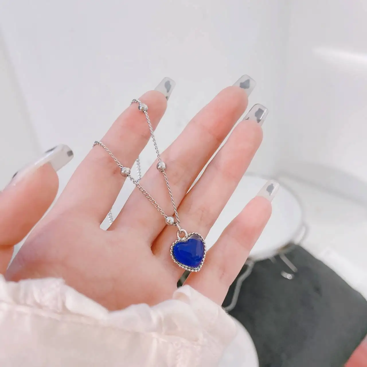 Emotional empfindliche Verfärbung Liebesanhänger Halskette Edelstahl Perlenkette Geschenk Schmuck Neue Mode – Detail 1