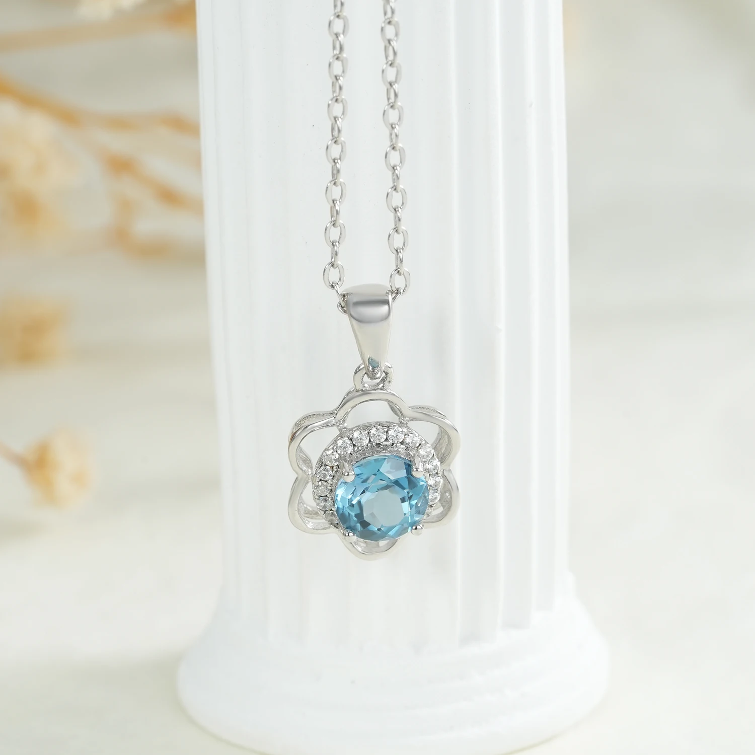 SILE العصرية فضة 925 زهرة قلادة القلائد النساء الطبيعية السويسري الأزرق توباز معلقة سلسلة الترقوة مجوهرات فاخرة