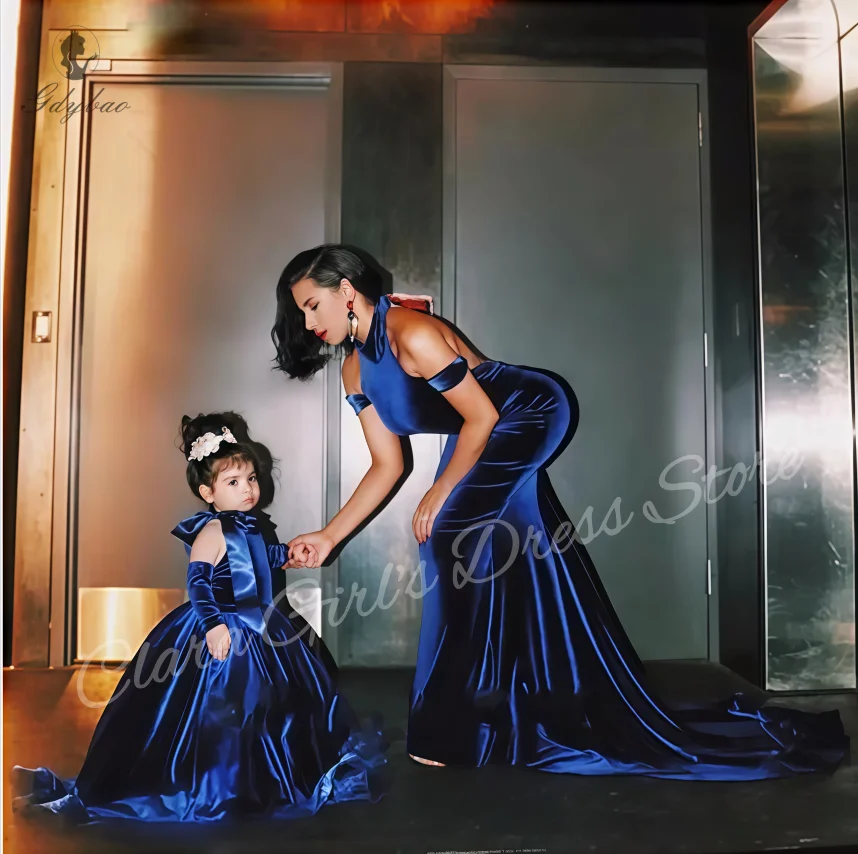 Koningsblauwe bloemenmeisjesjurk bruiloft luxe fluwelen halter backless lange jurk meisje verjaardagsfeestje avondjurk