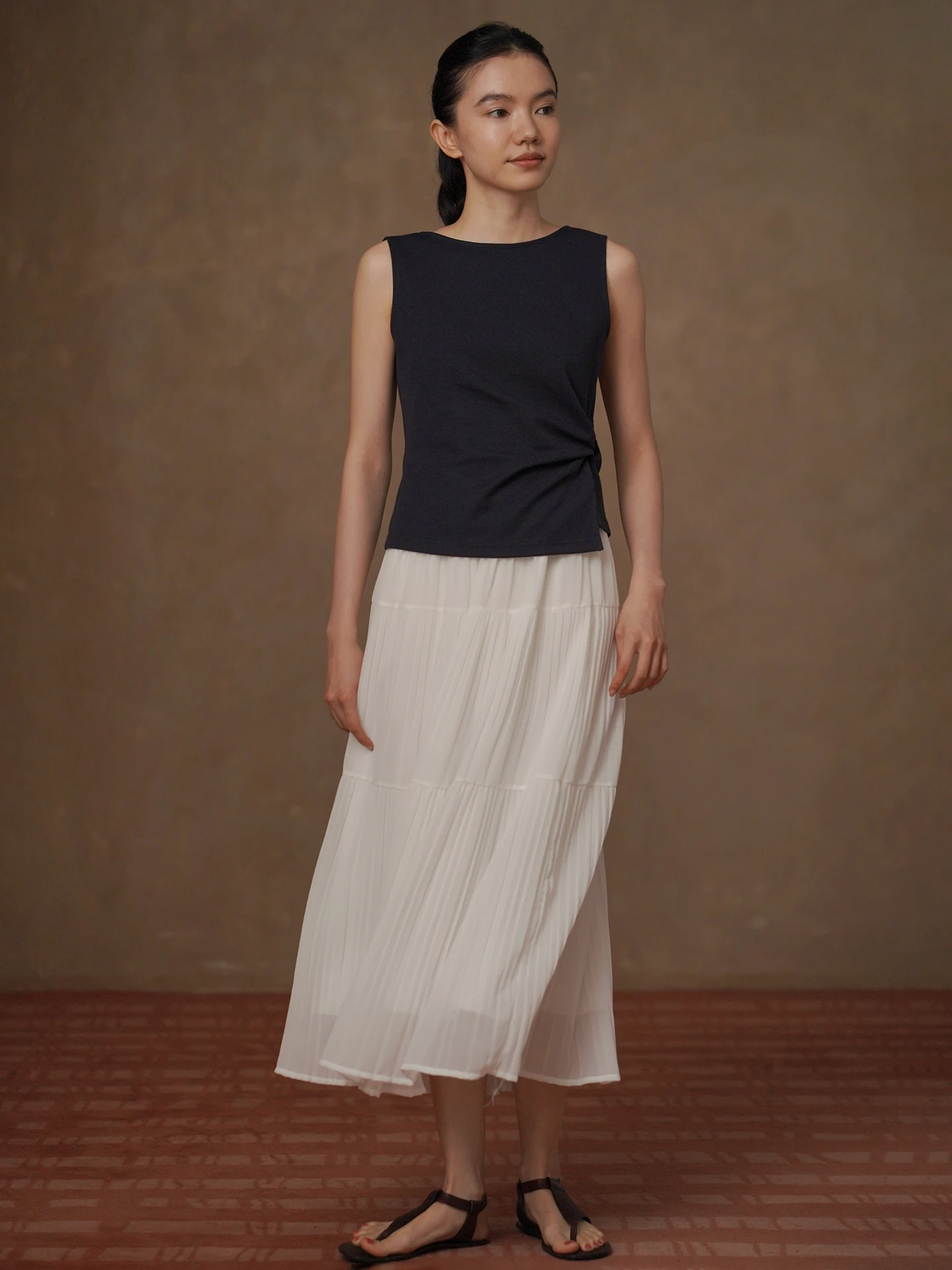Hacikis Miss Commute Vest Elastic Slim Fit Sleeveless round Neck Twist Waist Control No-Bust Office Casual City Walk Daily Wear