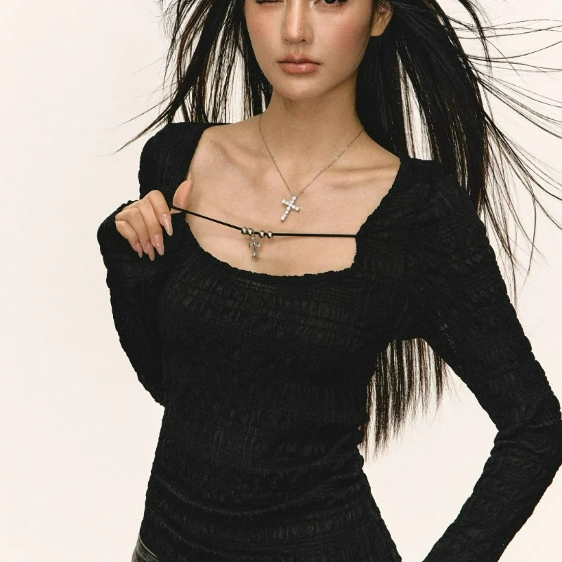 

American Retro Hot Girl Design Black Long-sleeved T-shirt 2026Autumn New Style Fashion Slimming Form-fitting Outerwear for Women