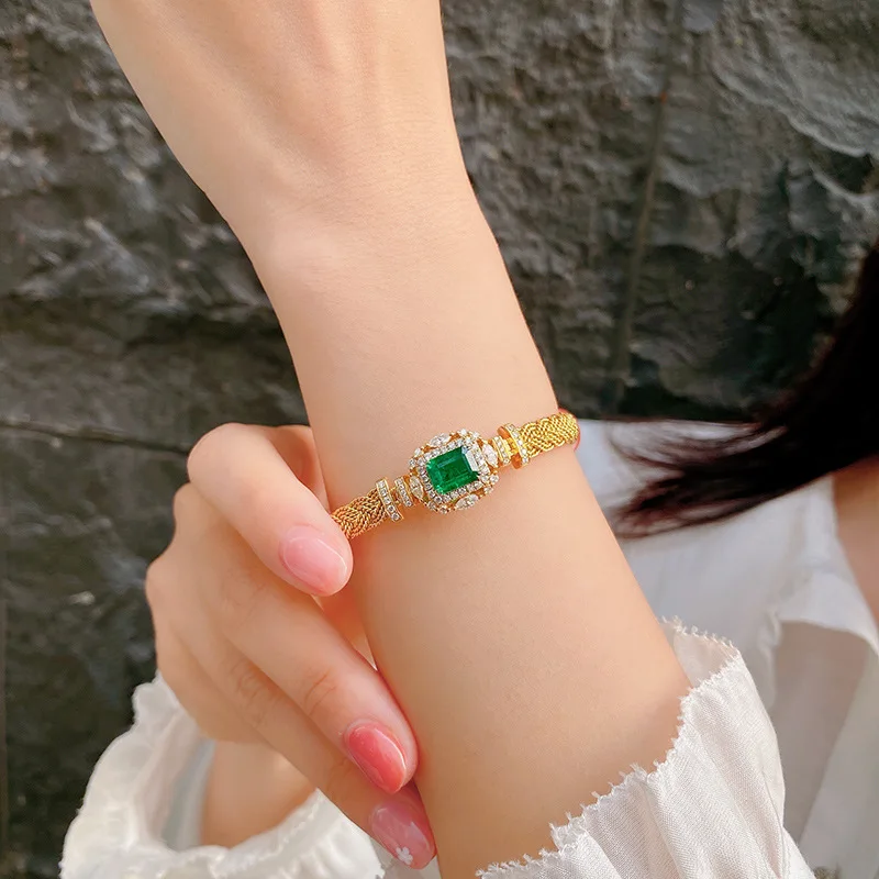 Luxury 925 Silver Lab Emerald Bangles for Women Gorgeous Vintage Gold Color Bracelet Wedding Engagement Jewelry Female Fine Gift