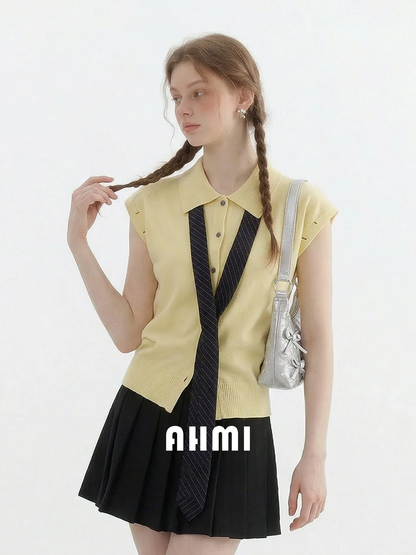 AHMI Women's Yellow  Shirt Summer New Style Versatile Flip-Collar Sleeveless Top Gentle Style Universal Fit Slimming Design