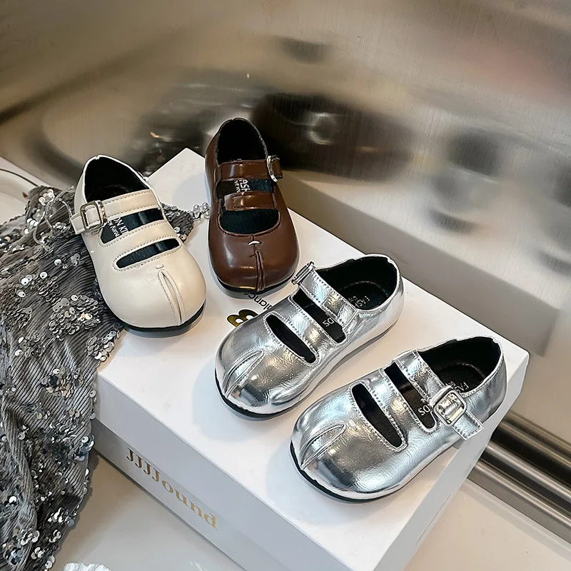 

Simple Kids Performance Shoes 2025autumn New Girls' Leather Shoes Anti Slip Child Casual Shoe Comfort Girls' Princess Shoes