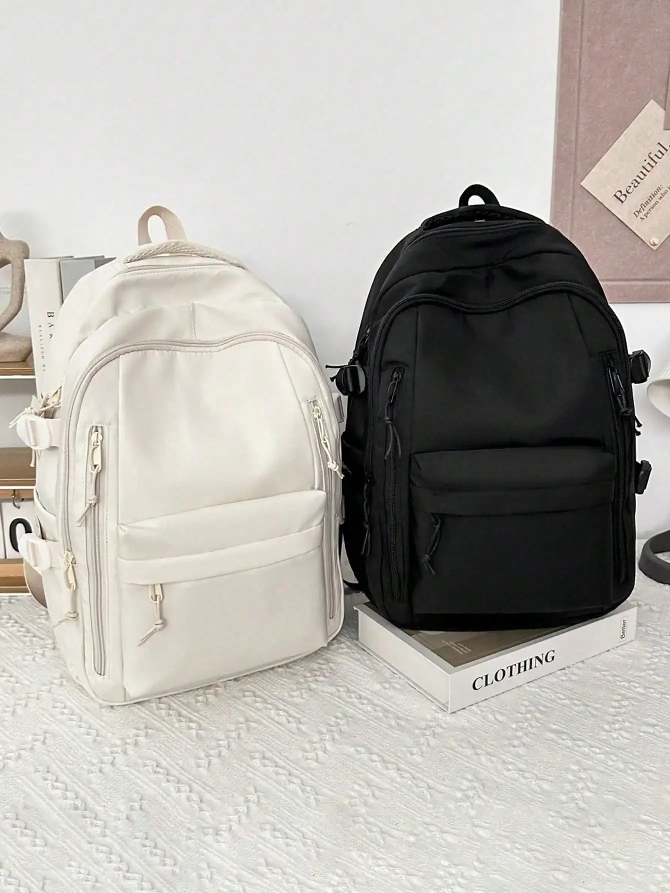 Fashionable and Casual Lightweight Nylon Backpack Large Capacity Multi Compartment Student Bag Travel Bag Suitable for Daily Use