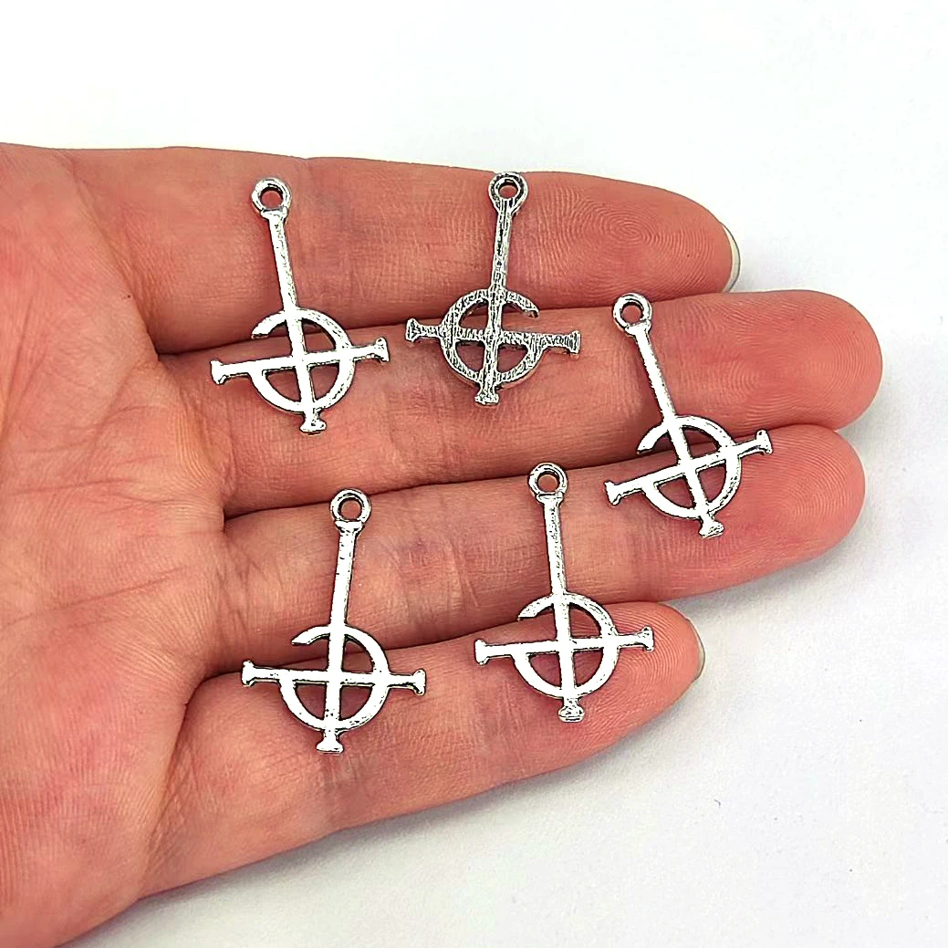 5pcs Mysterious Cross Ghost Destiny's Gate Key Pendant charm Punk Cross Ghoul chain Ghost Band Grucifix Pope emeritus CHARMS DIY