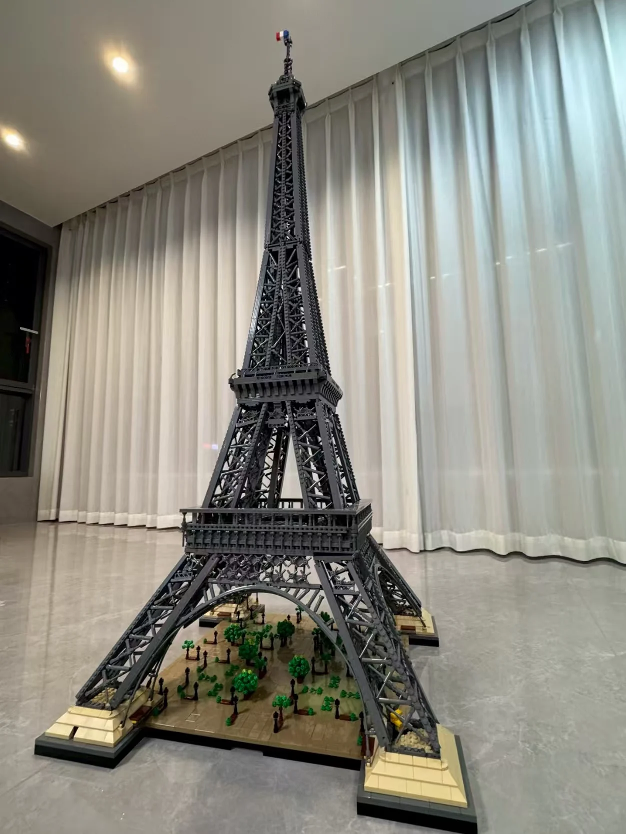 재고 있음 MOC 10307 1.5M 타워 10001피스 파리 유명 건축물 모델 블록 장난감 성인 및 어린이 생일 선물