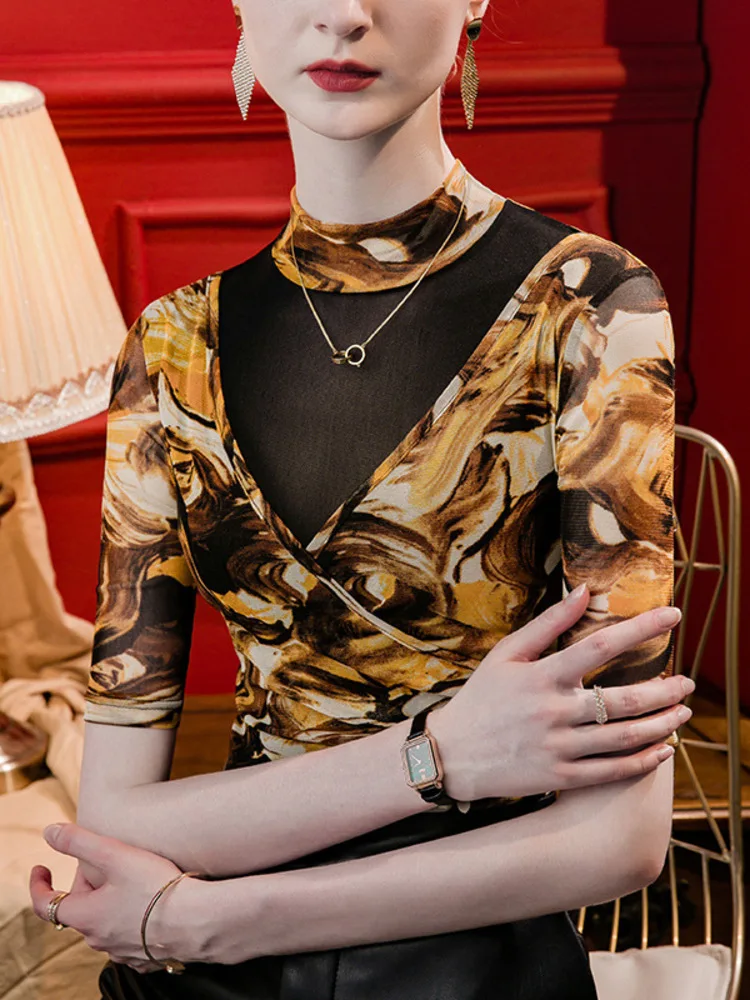 

Sand Up Collar Prined Mesh Base Wih Five Quarer Sleeves, Slim Fi, Wo Pieces, 2025 Auumn New Mid Sleeve Sylish Small