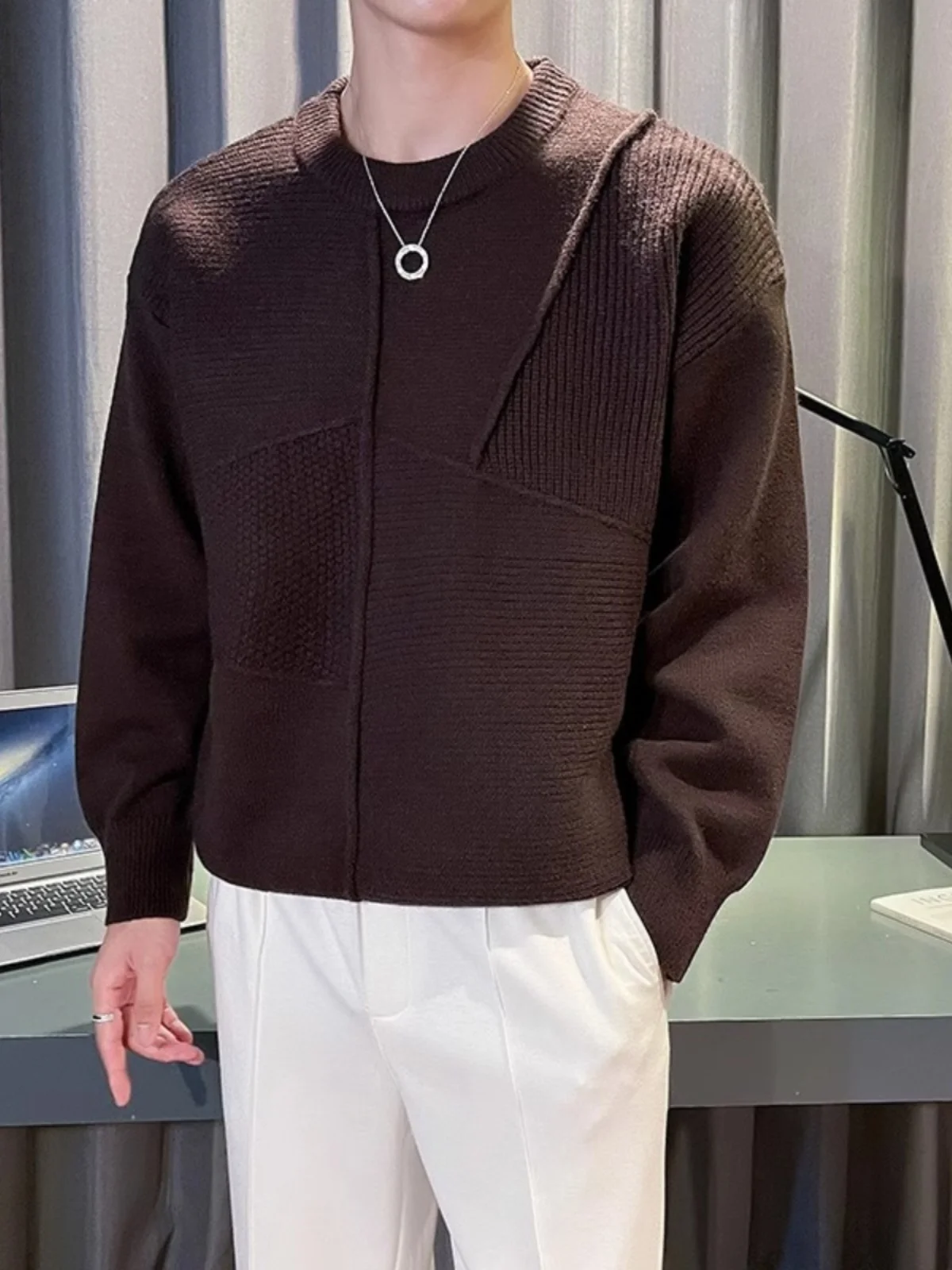 

Модный вязаный круглый свитер для мужчин, новинка зимы, стильный повседневный базовый слой, трикотаж 2024, мужская вязаная одежда