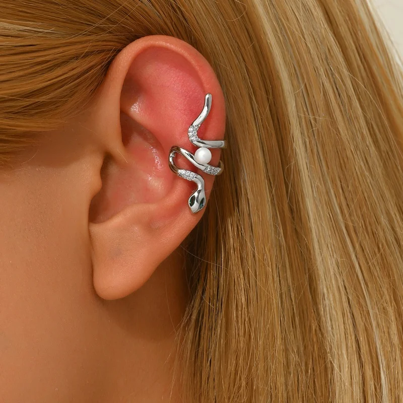 1PC Small Snake Imitation Pearl Punk Earring Clips Non Pierced Earrings for Women High Quality Silver Color Zircon Ear Clip
