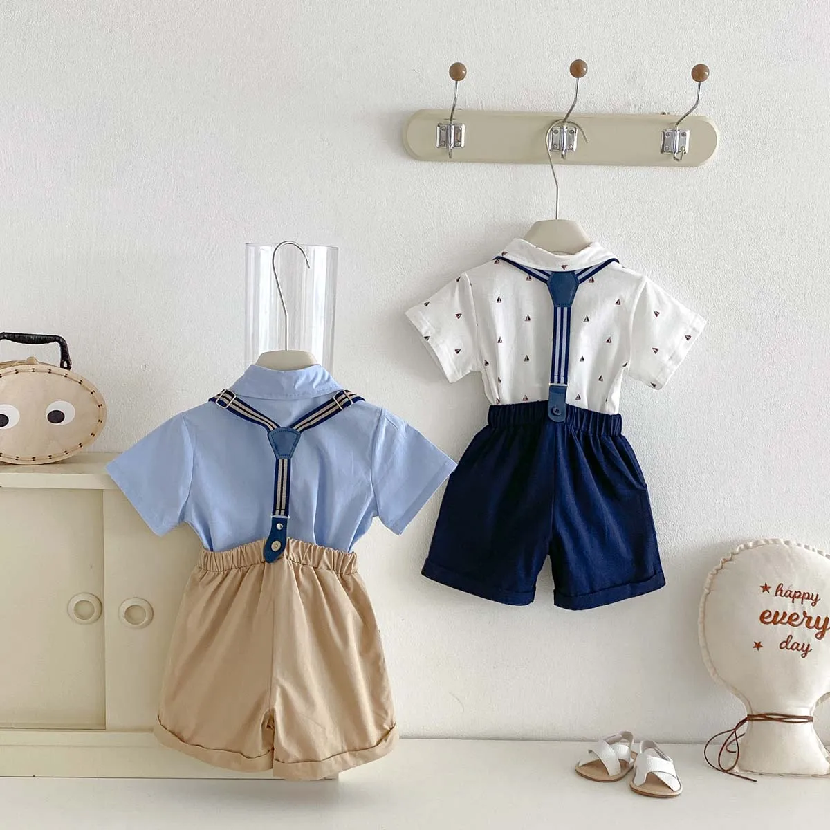 Summer Boy’S Bow Tie Shirt with Short Sleeves and Suspender Shorts 2-Piece Outfit – Stylish and Handsome Formal Set for Little B