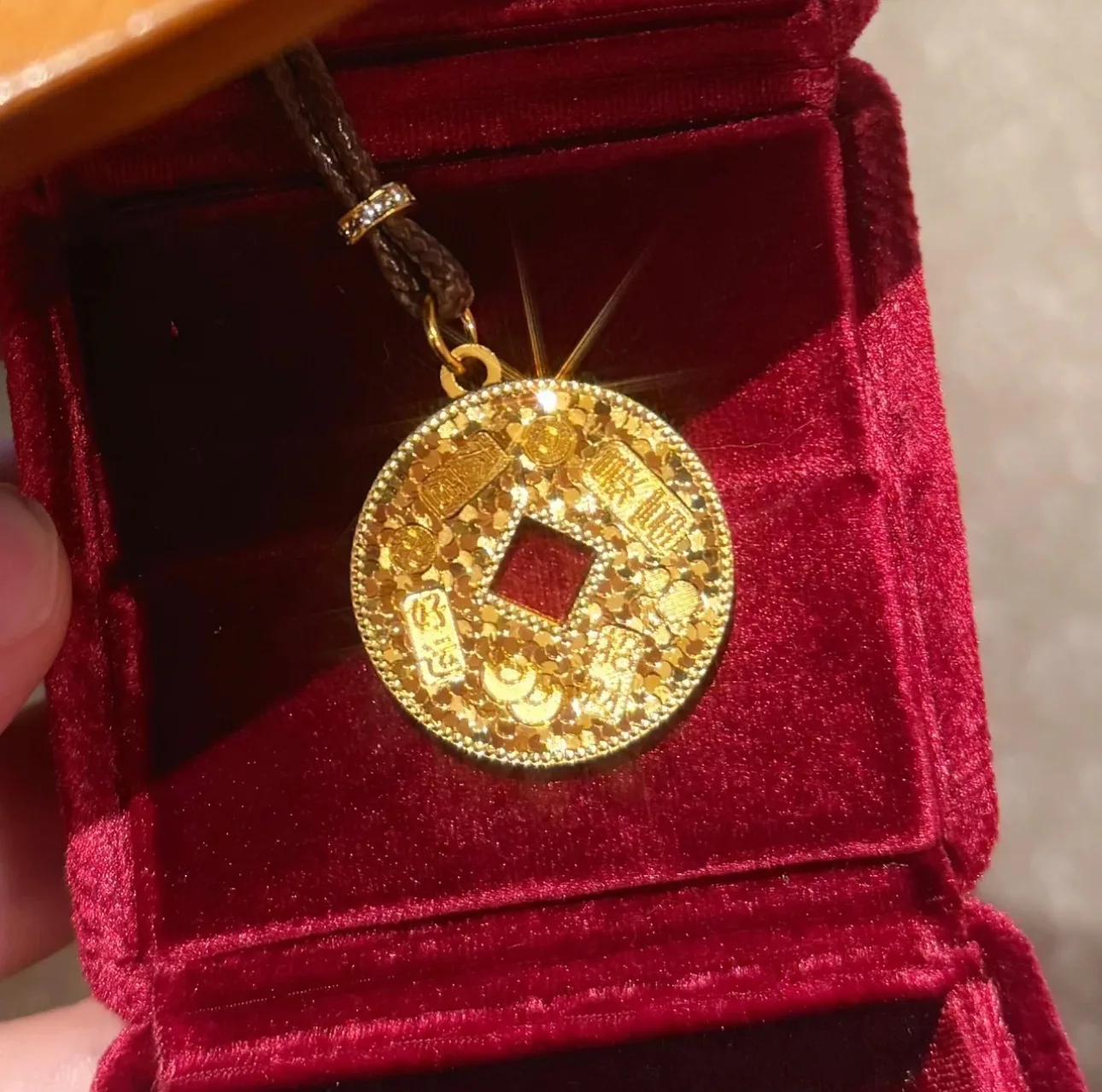 

9999 24K Real Gold Exploding Ice Crushed Ice Lucky Words Safe Buckle Rich Coin Pendant Lucky Copper Coin Necklace