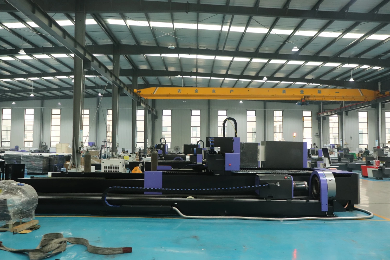 AKJ1530FR Sheet Tube Combine Fiber Laser Cutting Machine Steel Aluminum 1-6KW Raycus MAX 3m/6m Length Rotary Shaft Price