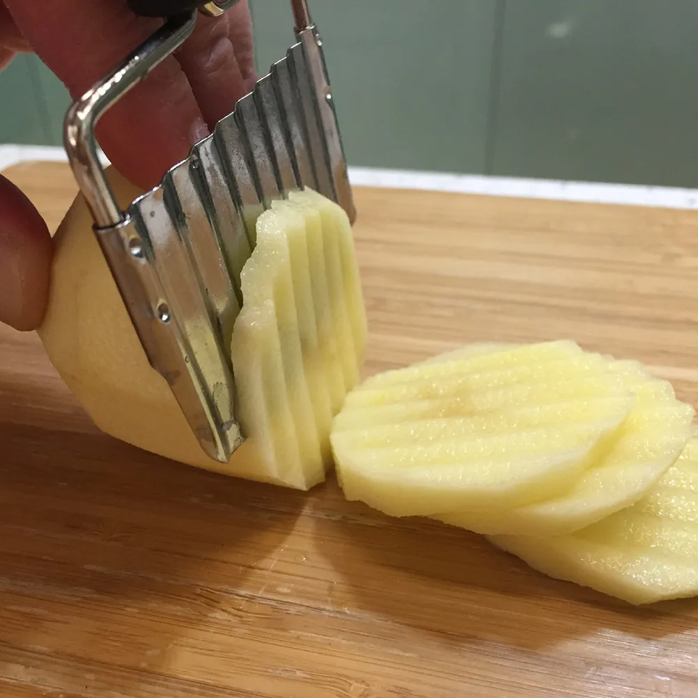 Crinkle Cutters Stainless Steel Wavy Slicer for Chopping Veggies Fruits Potatoes Soap Pickle Chips Salad Garnishes Kitchen Knife view 3