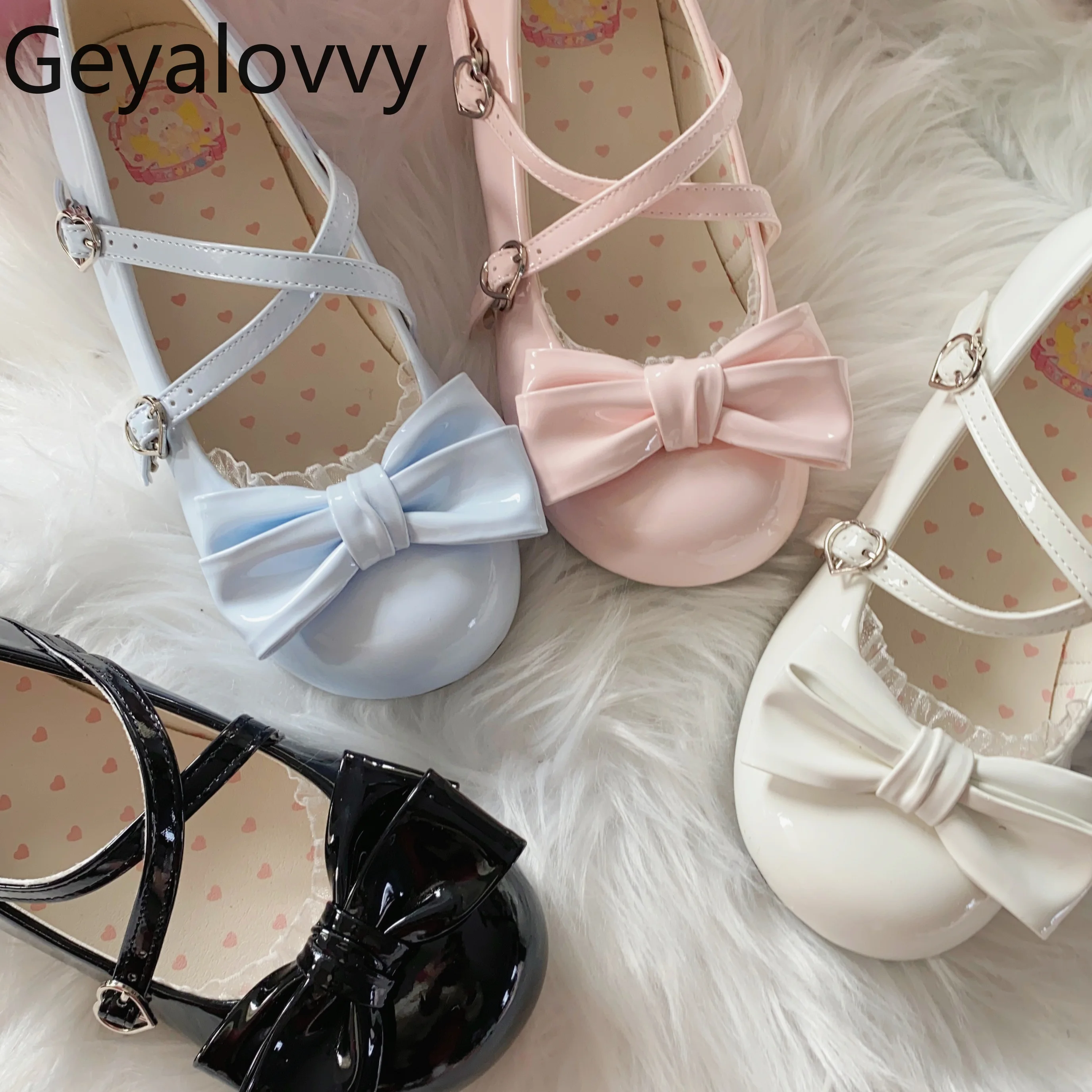 

Весенне-осенняя женская обувь, милые и милые туфли-лодочки на низком каблуке, модные удобные универсальные лоферы с круглым носком и бантом 2023 года