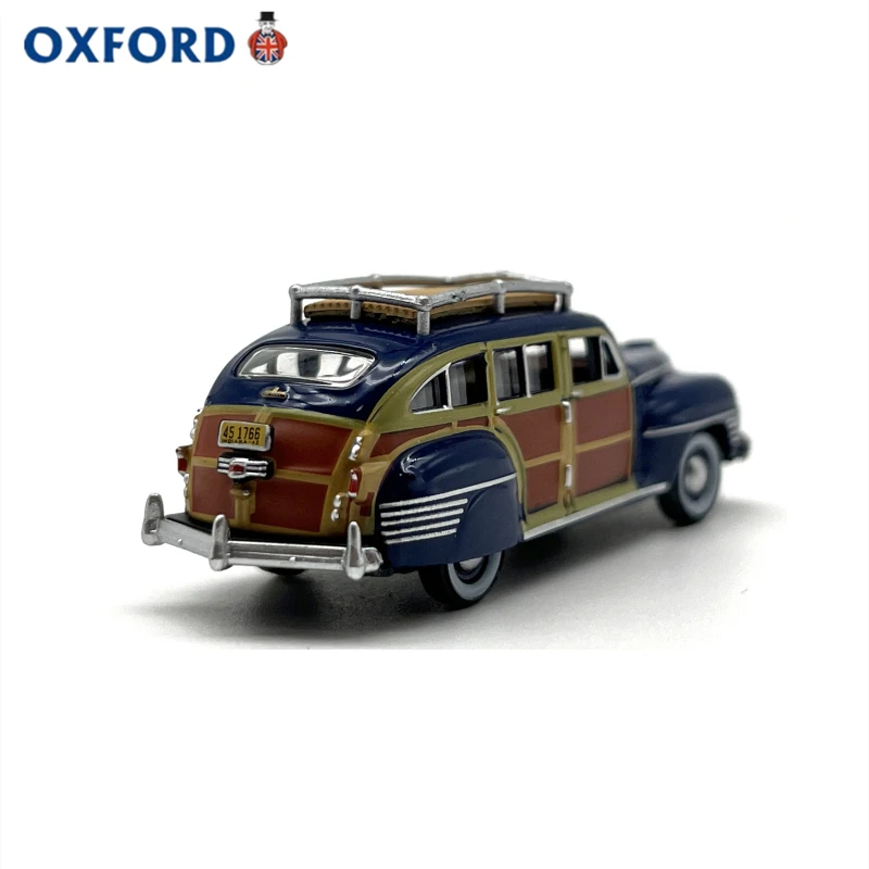 Diecast OXFORD 1:87 Scale Chrysler T&C Woody Station Wagon Alloy Car Model Collectible Toy Gift Souvenir Display Ornament