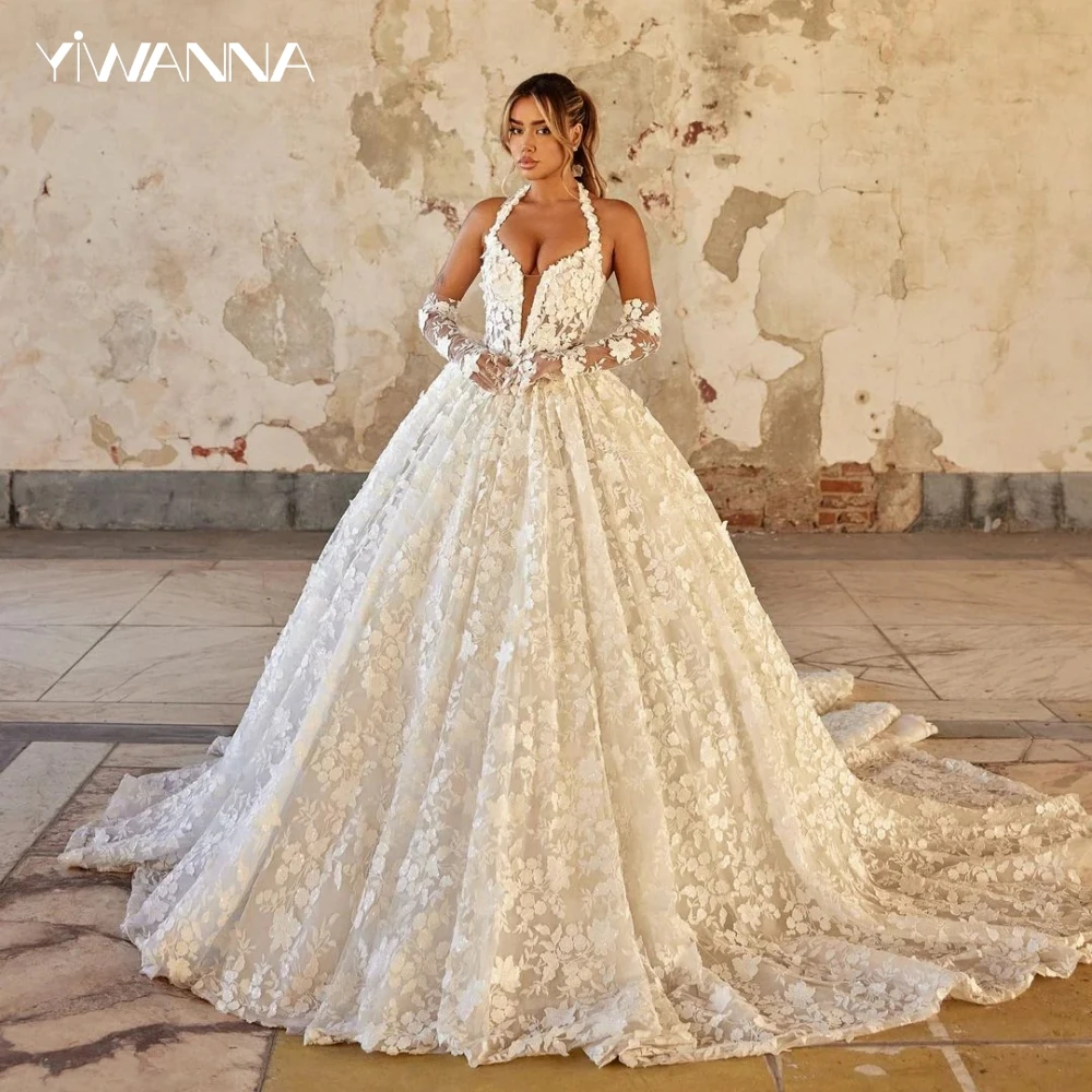 

2025 Dreamy Lace Appliques Wedding Dress Sexy Halter Backless Bride Robe Graceful A-line Bridal Gown Customized Robe De Mariée