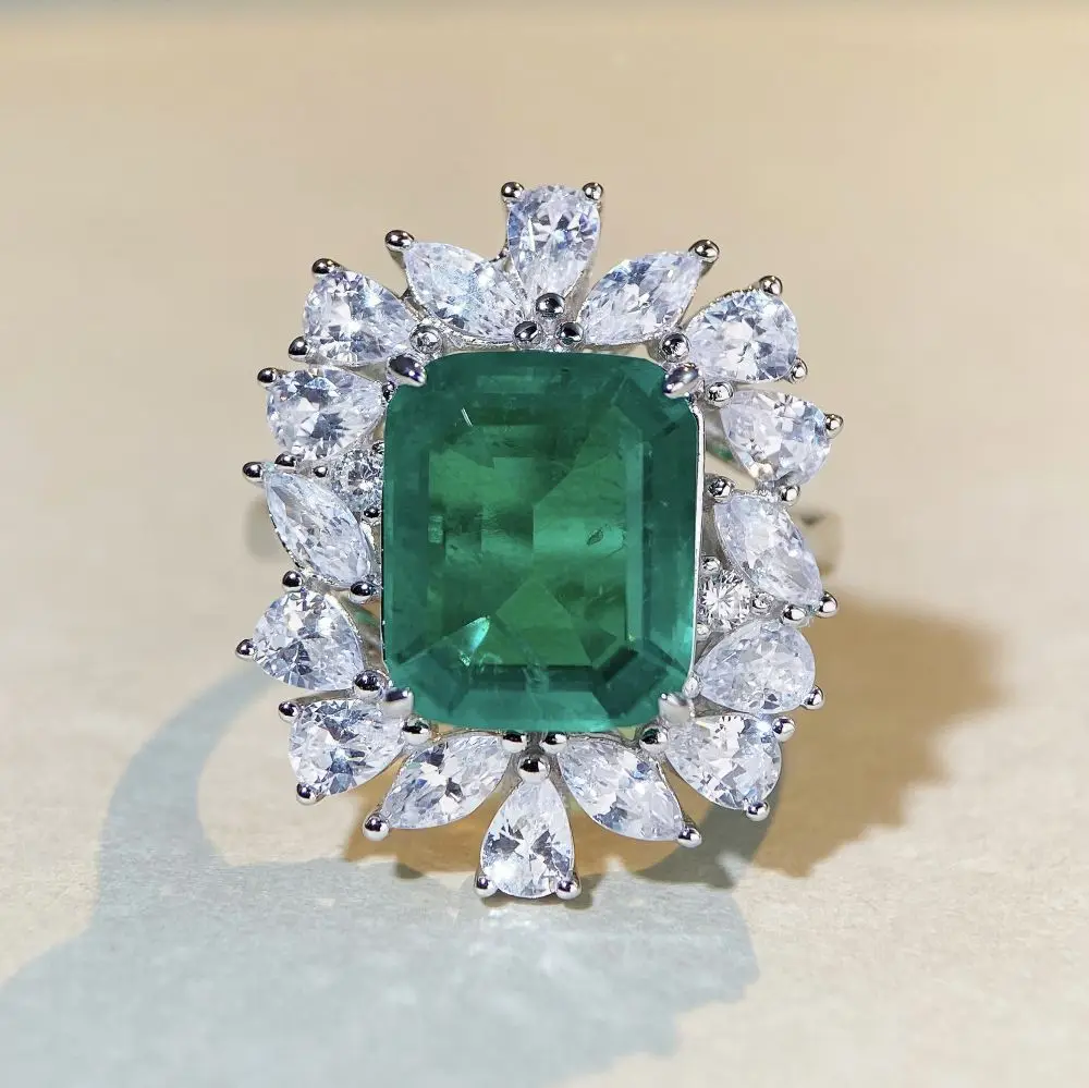 

Luxury Solid Platinum PT950 Women's Emerald Diamond Ring Square Bag Luxury Full Set Moissanite Diamond Ring