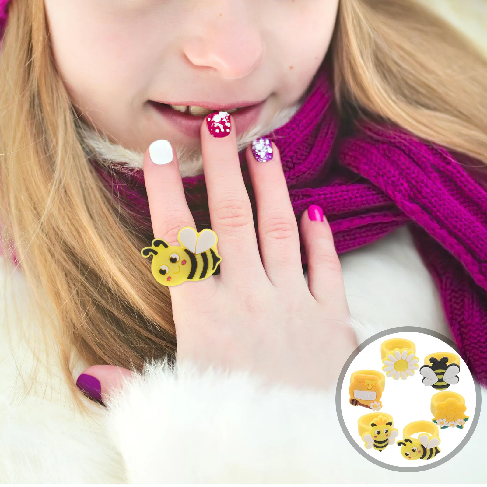 

30pcs Fashion Girls Rings Bee Animal Plastic Rings For Kids Party Favors Birthday Classroom Rewards Treasure Box Prizes