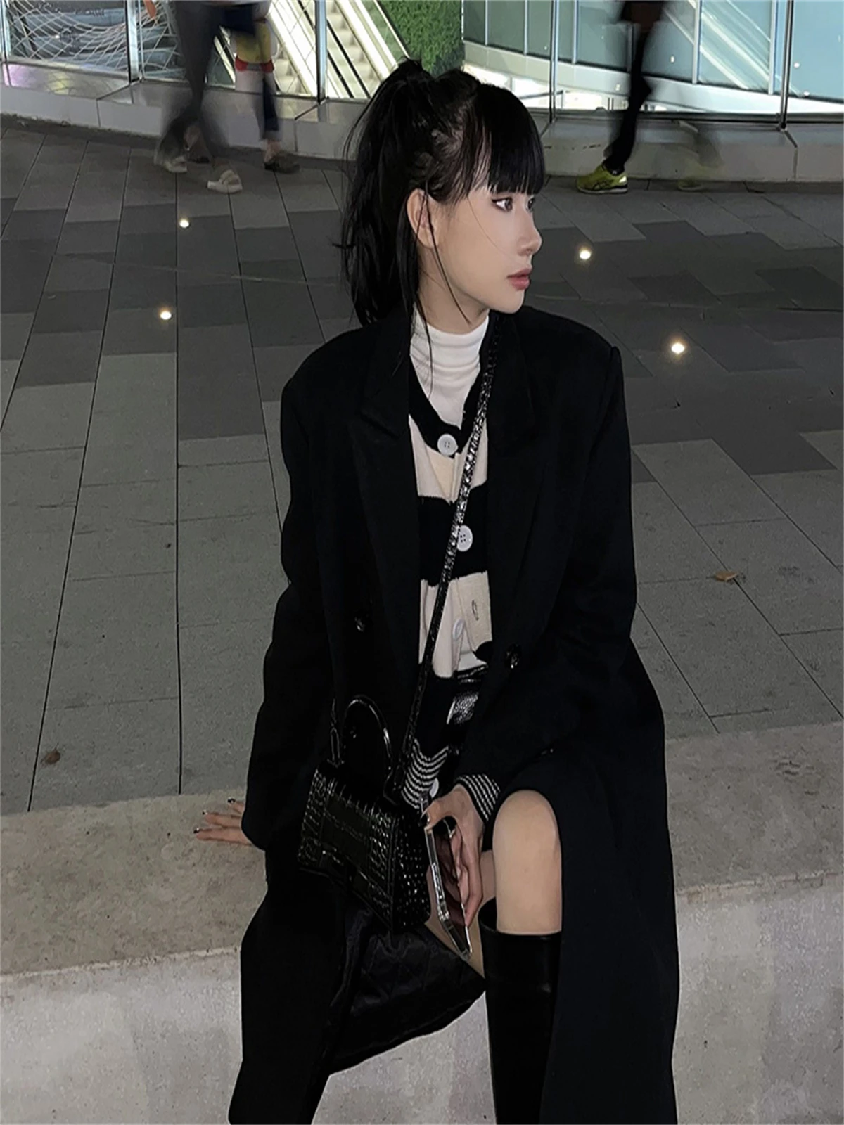 

Black Woolen Coat Women's Medium Long Hepburn Small Man Loose Suit Woolen Woolen Coat In Autumn And Winter 2022