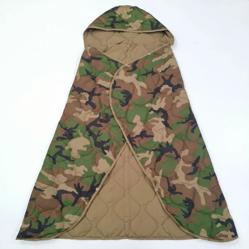Woodland Hooded Camo Thermal Blanket Detachable Packable Warm Siesta Quilt Multiuse Outdoor Camping Emergency Blanket