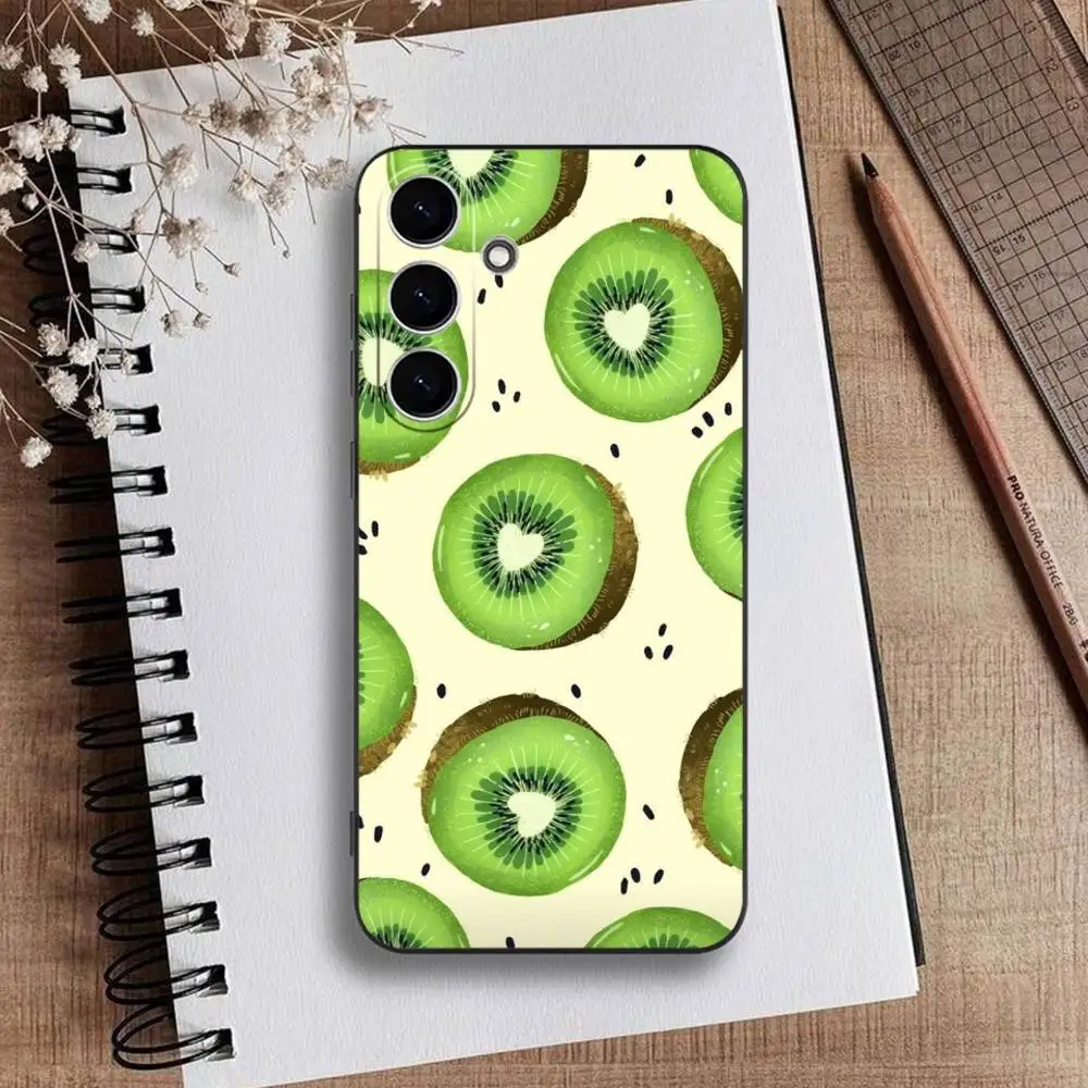 حافظة هاتف كيويفروت مقطوعة بشكل عصير لهاتف سامسونج جالاكسي A73، A72، A71، A70، A53، A52، A51، غطاء أسود من السيليكون الناعم