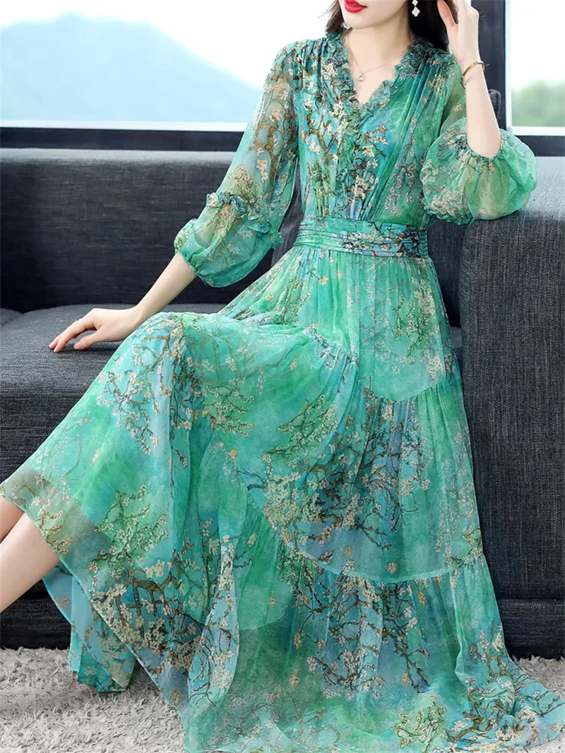 Hochwertiges Seidenkleid mit V-Ausschnitt, mittlerer bis langer Stil, neuer Frühling/Sommer 2025, einfarbiges Temperament, A-Linien-Kleid aus Maulbeerseide