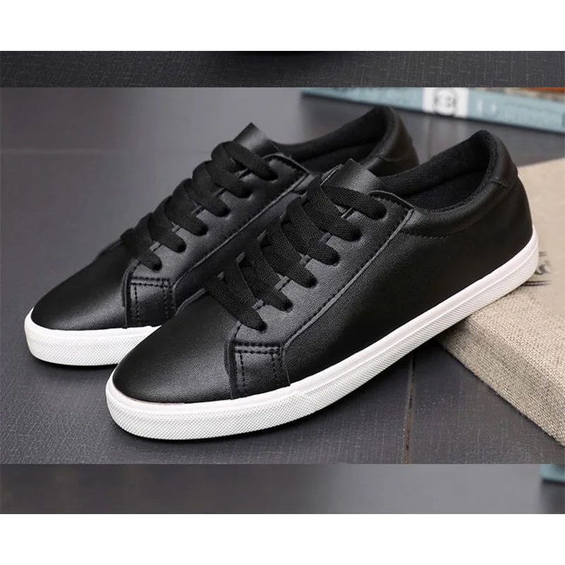 2024 Spring Summer Black White Shoes Women Fashion Sneakers Flat Soft Leather Casual Shoes Brand Ladies Sneakers A087