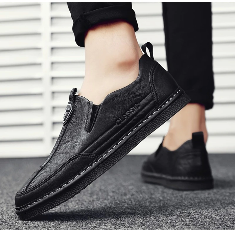 

Новые весенние однотонные модные кожаные туфли на мягкой подошве. Легкие туфли на плоской подошве с низким верхом и круглым носком. Ручная работа и повседневно.