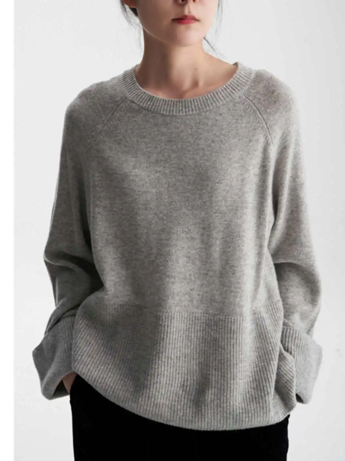 

Advanced Gray Round Neck Pullover Knitted Sweater For Women'S Winter New Loose And Versatile Casual Top