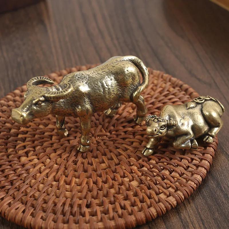 1Pc Solid Brass Bubalus Ornaments Copper Ware Chinese Zodiac Cow Tea Ornaments Animal Desktop Living