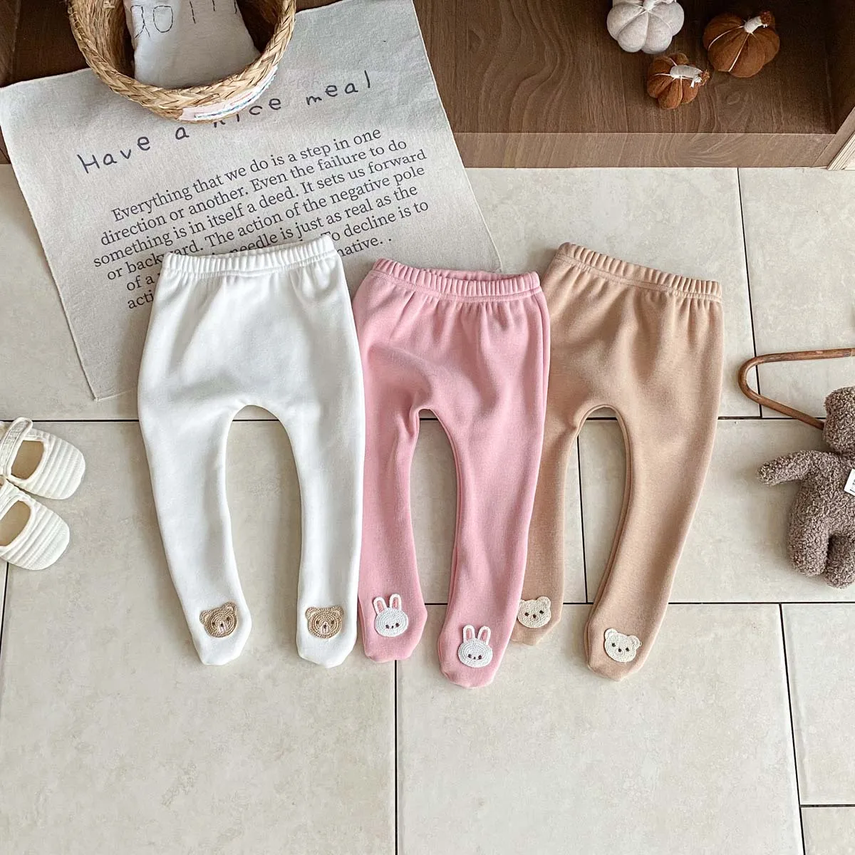 

Ins Autumn and Winter Baby Plus Velvet Cartoon Leggings Socks, Baby Girl Cute Rabbit Bear Plus Velvet Leggings, Very Suitable