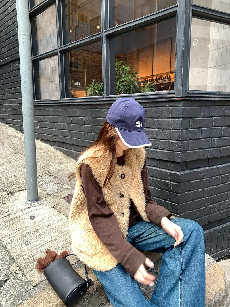 Women Faux Fur Vest Coats Solid Fur Jackets Cotton Linen Round Neck Sleeveless Single Breasted Loose Casual 2026 Autumn Winter